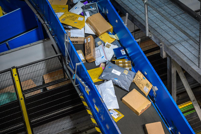 Royal Mail sorting parcels